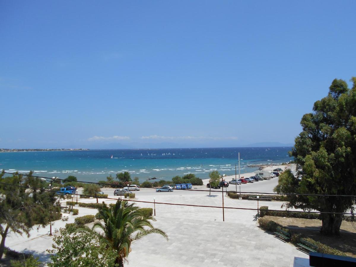 Eleni'S Seafront Apartment Αρτέμιδα Εξωτερικό φωτογραφία